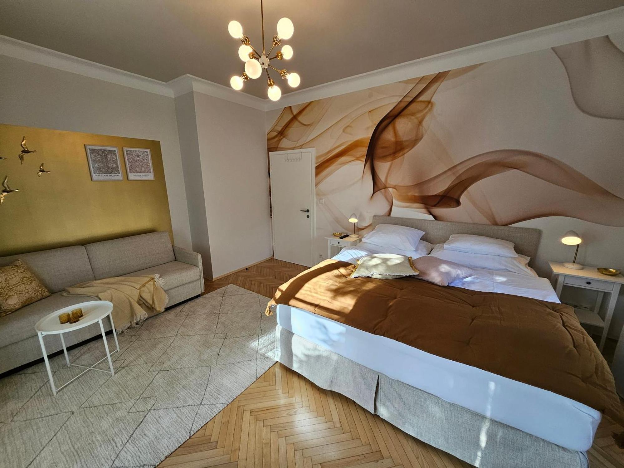 Golden Flat By Grazrentals With Parkview - Brandnew & Free Parking ภายนอก รูปภาพ